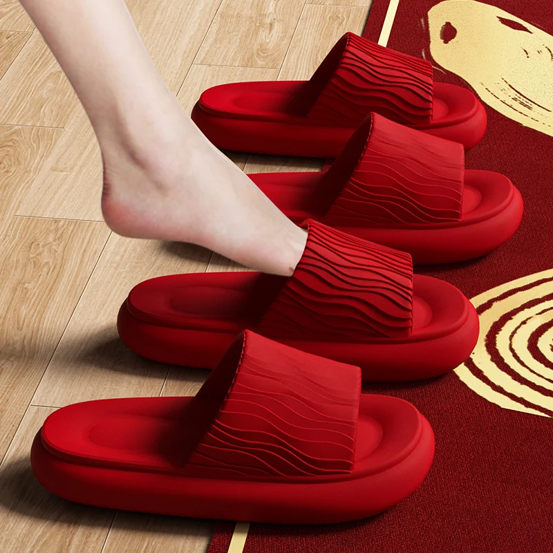 A Like Soft Bottom Eva Cloud Slippers Women Red Thick Platform Pillow Slides Woman 2025 Summer Non Slip Beach Sandals Couple Flip Flops
